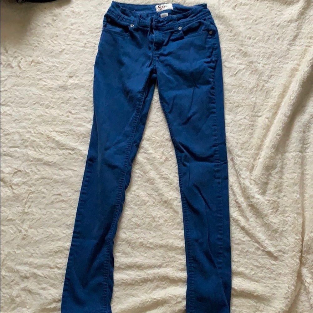 Blue skinny jeans
